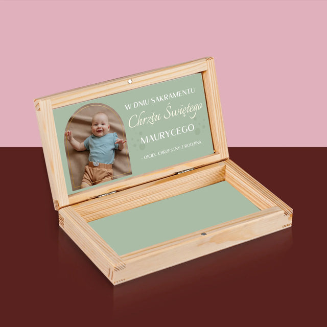 Zdjęcie i Podpis: Sakrament Chrztu Świętego - Drewniane Pudełko Na Pieniądze