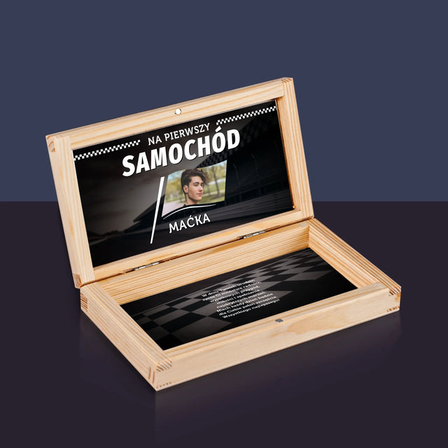 Zdjęcie i Podpis: Na Pierwszy Samochód - Drewniane Pudełko Na Pieniądze