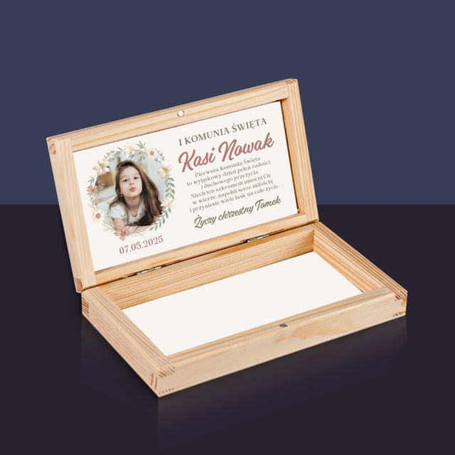 Zdjęcie i Podpis: Pierwsza Komunia Kwiaty - Drewniane Pudełko Na Pieniądze
