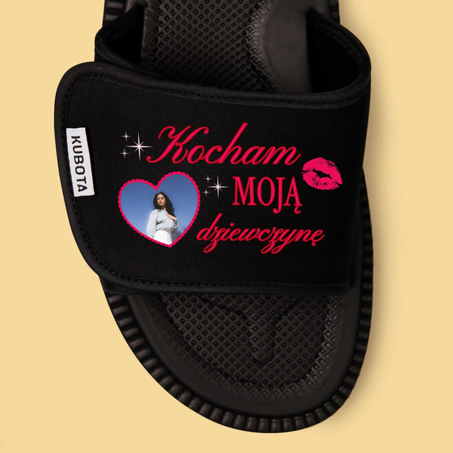 Fotokolaż: Kocham Moją Dziewczynę - Klapki Kubota