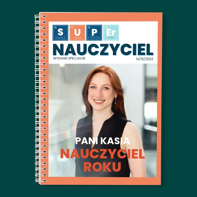 Okładka Magazynu: Super Nauczyciel - Planer Dzienny z Nadrukiem