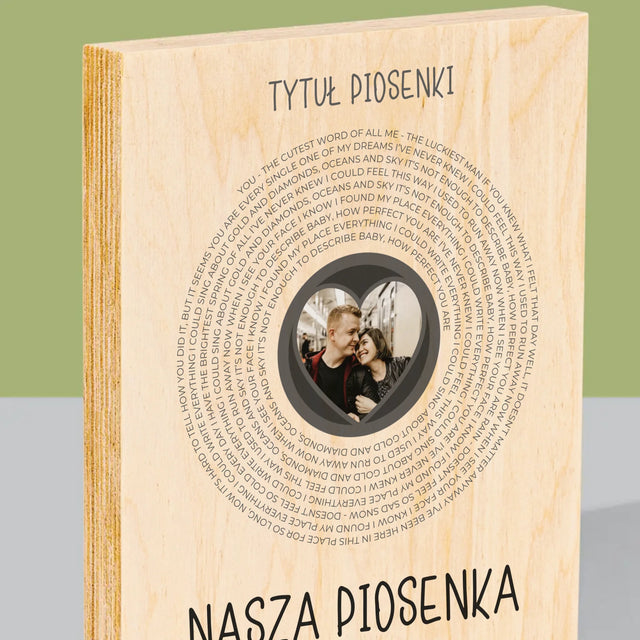 Zdjęcie i Podpis: Nasza Piosenka z Tekstem - Wydruk Na Drewnie