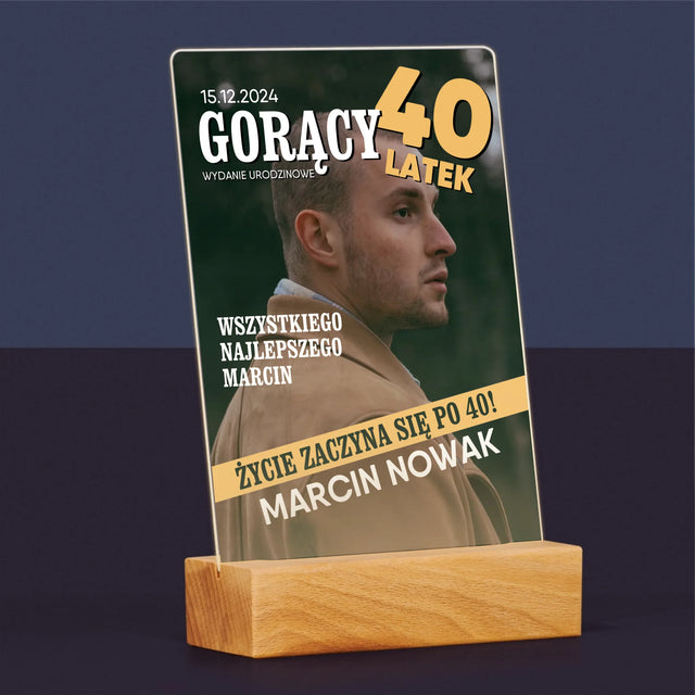 Okładka Magazynu: Gorący 40-Latek - Wydruk Na Szkle Akrylowym