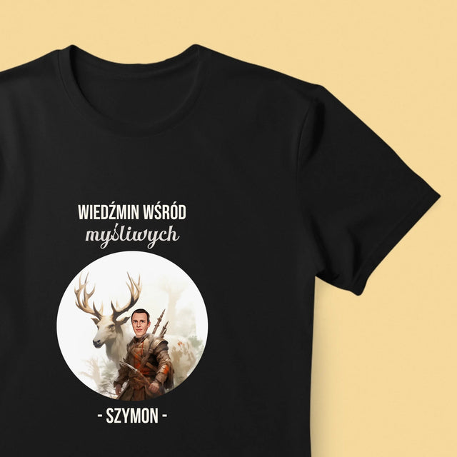 Twoja Postać: Wiedźmin Wśród Myśliwych - Koszulka Męska z Nadrukiem