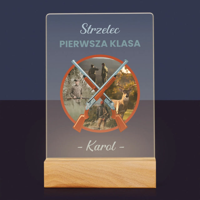 Fotokolaż: Strzelec Pierwsza Klasa - Wydruk Na Szkle Akrylowym