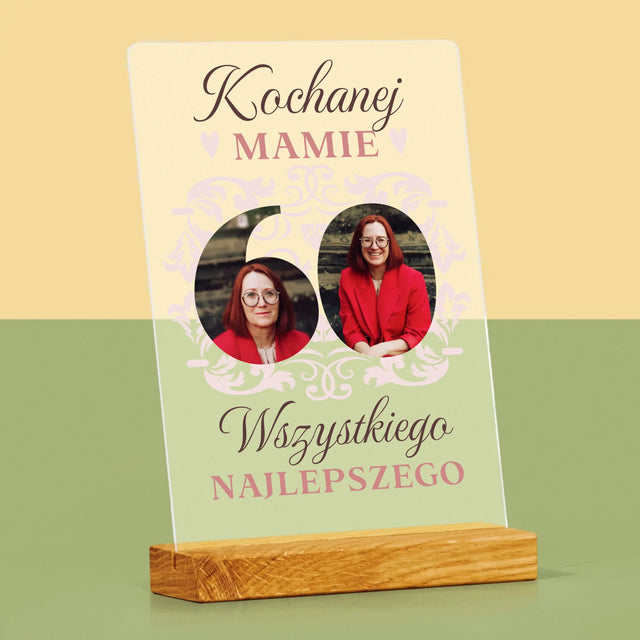 Słowo Ze Zdjęć: Kochanej Mamie z Okazji 60 Urodzin - Wydruk Na Szkle Akrylowym
