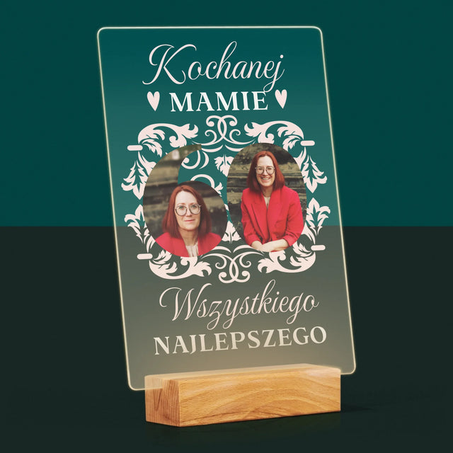 Słowo Ze Zdjęć: Kochanej Mamie z Okazji 60 Urodzin - Wydruk Na Szkle Akrylowym