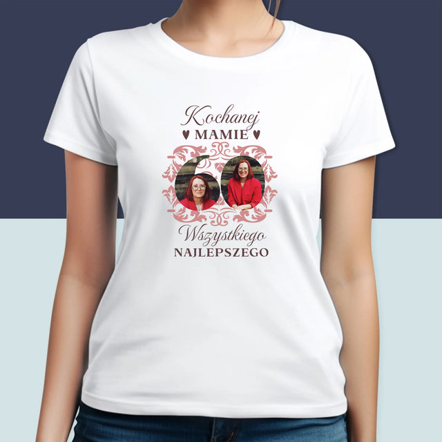 Słowo Ze Zdjęć: Kochanej Mamie z Okazji 60 Urodzin - Koszulka Damska z Nadrukiem