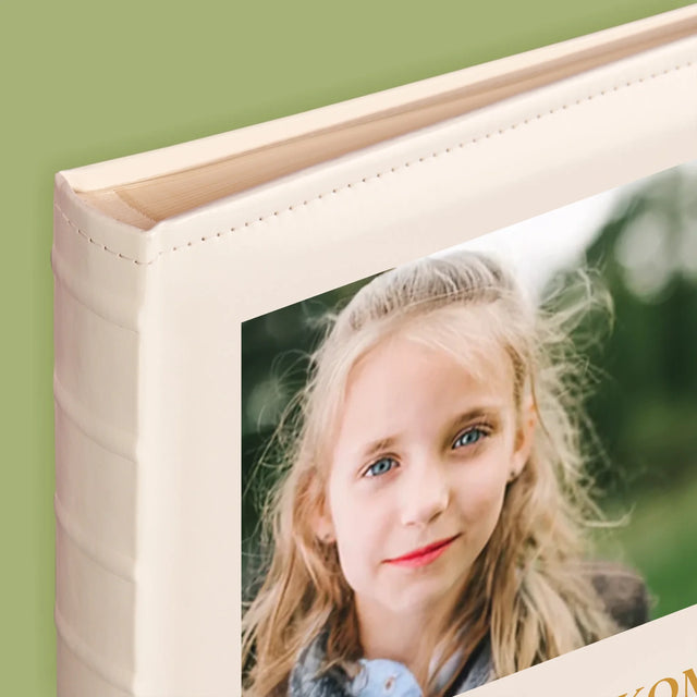 Zdjęcie i Podpis: Życzenia z Okazji Pierwszej Komunii Świętej - Album Na Zdjęcia