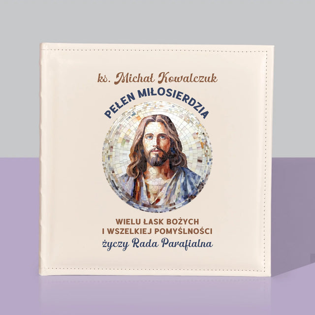 Imię i Podpis: Ksiądz Pełen Miłosierdzia - Album Na Zdjęcia