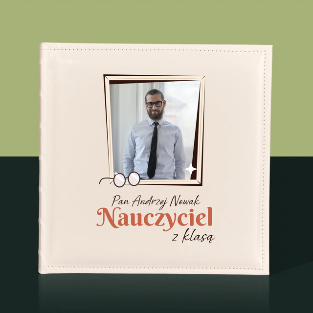 Zdjęcie i Podpis: Nauczyciel z Klasą - Album Na Zdjęcia