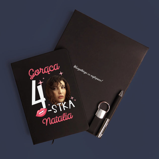 Zdjęcie i Podpis: Gorąca 40-Stka - Zestaw z Notatnikiem