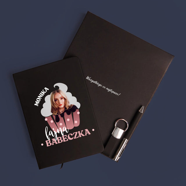 Zdjęcie i Podpis: Fajna Babeczka - Zestaw z Notatnikiem