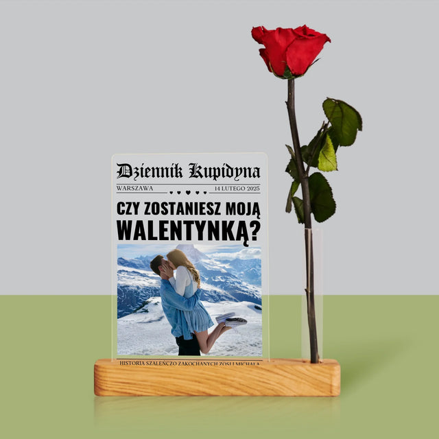Okładka Magazynu: Walentynkowa Gazeta - Wydruk Na Szkle Akrylowym z Różą