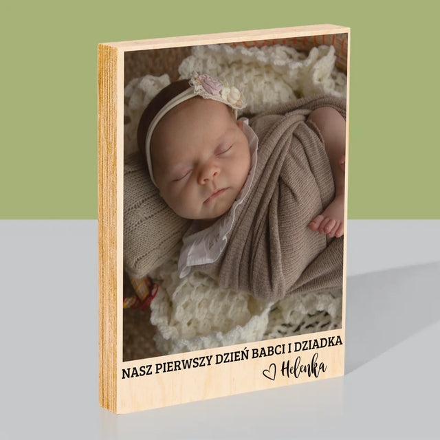 Zdjęcie i Podpis: Pierwszy Dzień Babci i Dziadka - Wydruk Na Drewnie