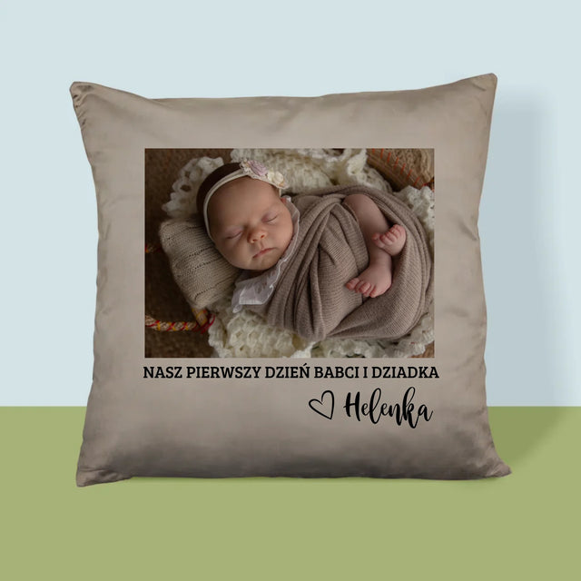 Zdjęcie i Podpis: Pierwszy Dzień Babci i Dziadka - Poduszka z Nadrukiem