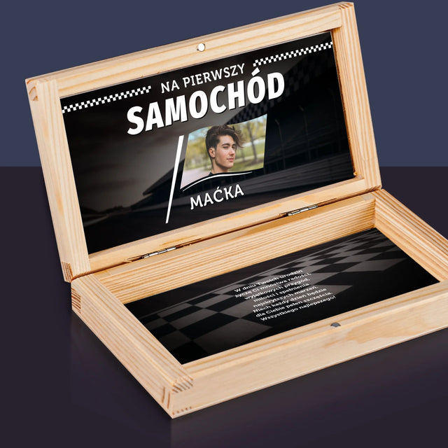 Zdjęcie i Podpis: Na Pierwszy Samochód - Drewniane Pudełko Na Pieniądze