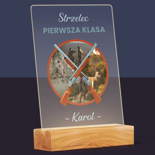 Fotokolaż: Strzelec Pierwsza Klasa - Wydruk Na Szkle Akrylowym