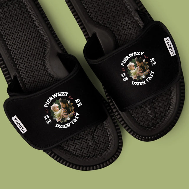 Zdjęcie i Podpis: Pierwszy Dzień Taty Razem - Klapki Kubota