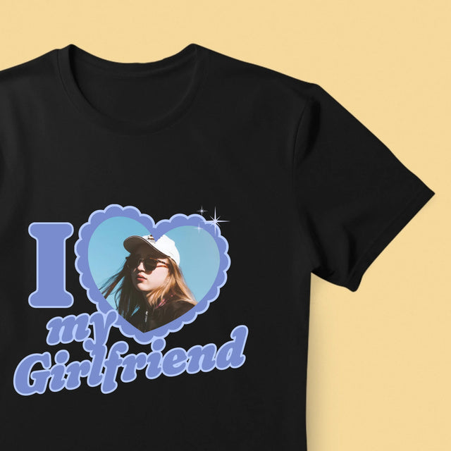 Zdjęcie i Podpis: i Love My Girlfriend - Koszulka Męska z Nadrukiem